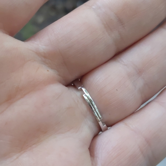 Engagement ring - Picture 3 of 4